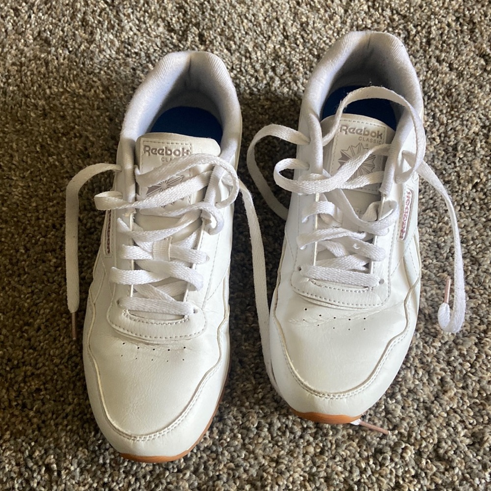 Only selling because my feet grew. Very comfortable!
